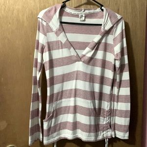 Roxy Striped Women”s Medium Hoodie.
